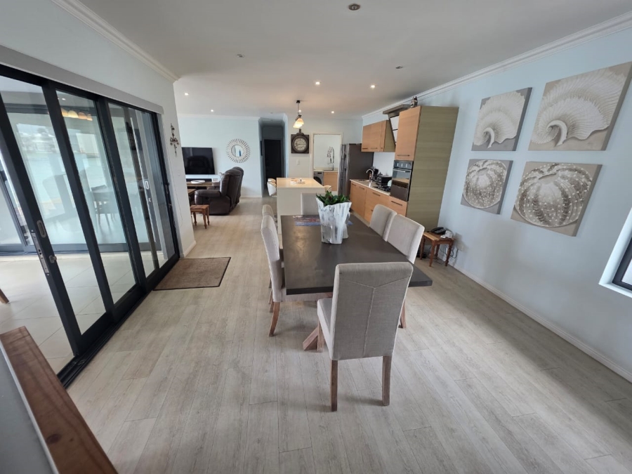 5 Bedroom Property for Sale in Marina Martinique Eastern Cape